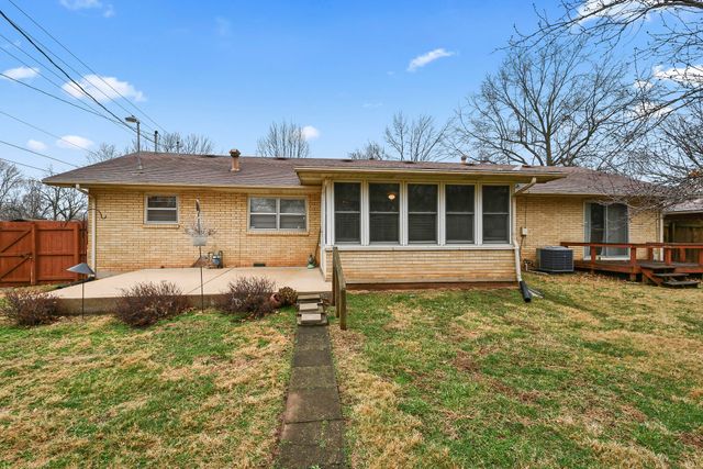 1962 S Westwood Avenue, Springfield, MO 65807