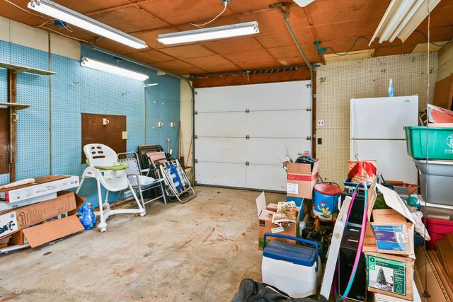 1962 S Westwood Avenue, Springfield, MO 65807