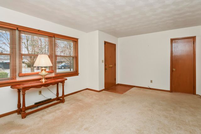 1962 S Westwood Avenue, Springfield, MO 65807