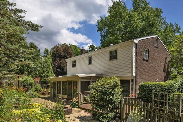 176 Richmore Dr, Penn Hills, PA 15147