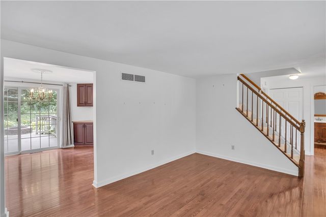 176 Richmore Dr, Penn Hills, PA 15147
