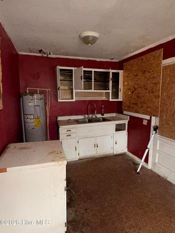 500 Marilyn Drive, Kinston, NC 28501