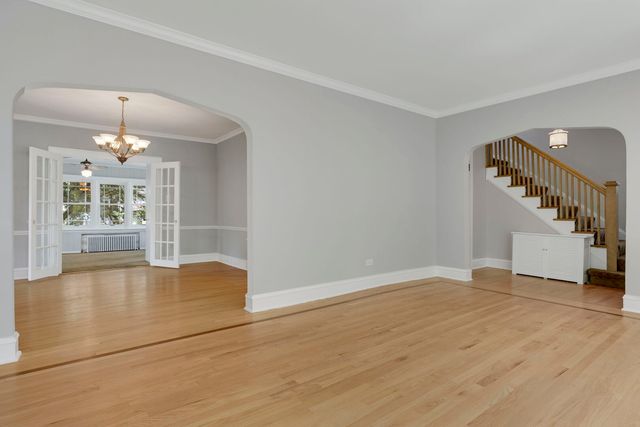 3838 Johnson Avenue, Western Springs, IL 60558