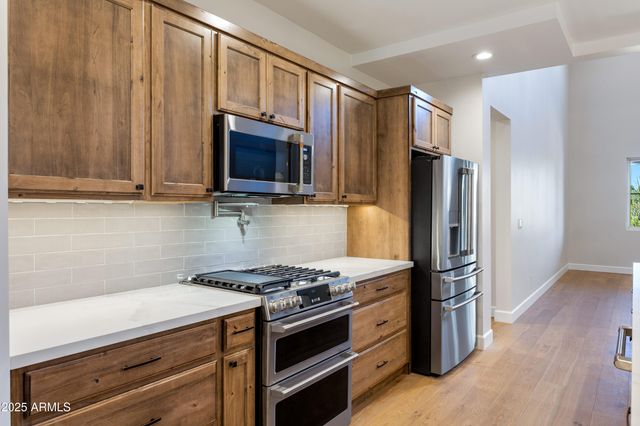 2268 ROUNDABOUT Circle, Overgaard, AZ 85933