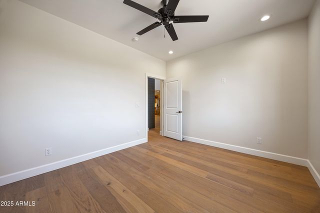 2268 ROUNDABOUT Circle, Overgaard, AZ 85933