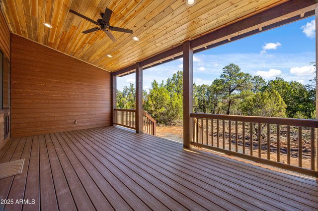 2268 ROUNDABOUT Circle, Overgaard, AZ 85933