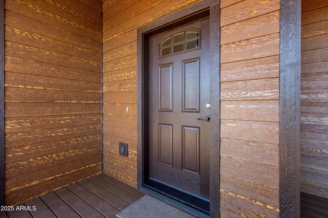 2268 ROUNDABOUT Circle, Overgaard, AZ 85933