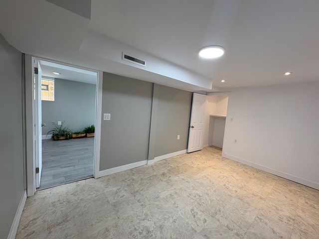 70 E 100th Place, Chicago, IL 60628