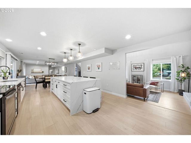 1521 Se 123RD Ave, Vancouver, WA 98683