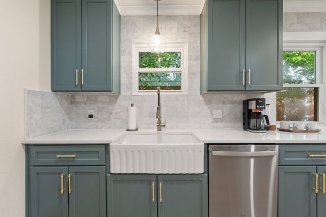 4501 Pershing Avenue, Fort Worth, TX 76107