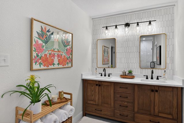 4501 Pershing Avenue, Fort Worth, TX 76107