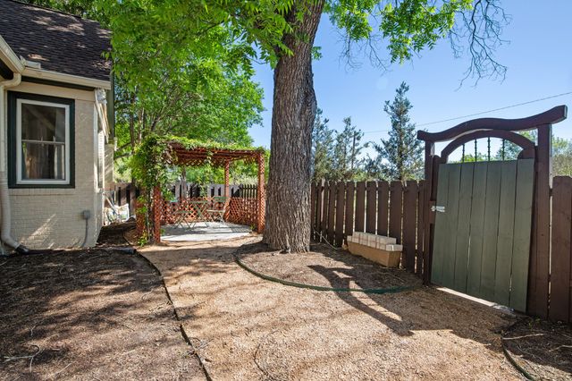 4501 Pershing Avenue, Fort Worth, TX 76107