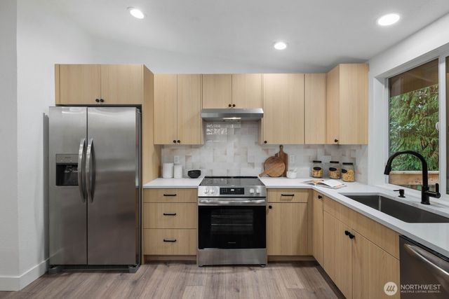 14151 91st Court NE, Kirkland, WA 98034