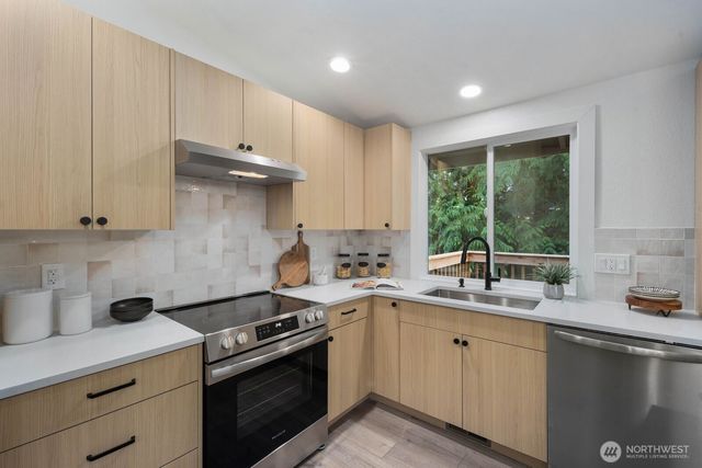 14151 91st Court NE, Kirkland, WA 98034