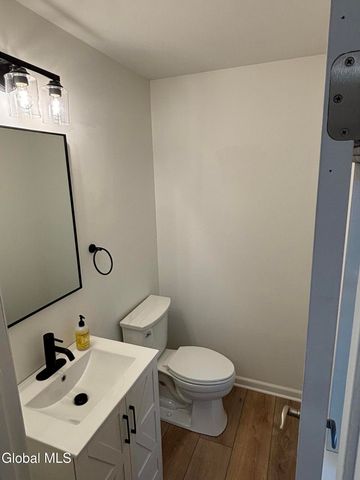 297 Burgoyne Road, Saratoga, NY 12866