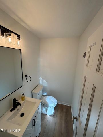 297 Burgoyne Road, Saratoga, NY 12866