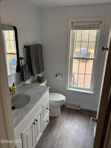 297 Burgoyne Road, Saratoga, NY 12866