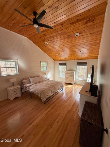 297 Burgoyne Road, Saratoga, NY 12866