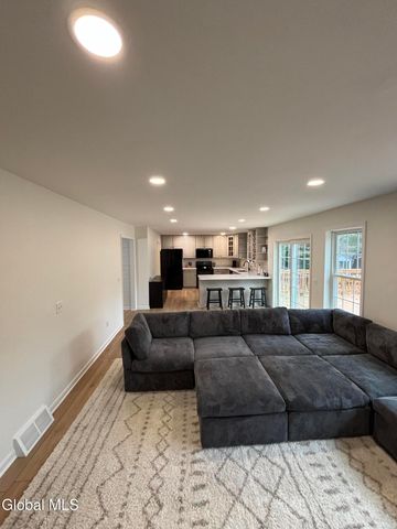 297 Burgoyne Road, Saratoga, NY 12866