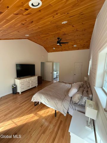 297 Burgoyne Road, Saratoga, NY 12866