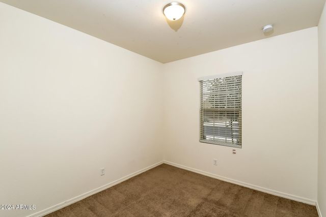 480 W White Sands Drive, San Tan Valley, AZ 85140