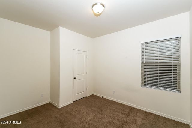 480 W White Sands Drive, San Tan Valley, AZ 85140