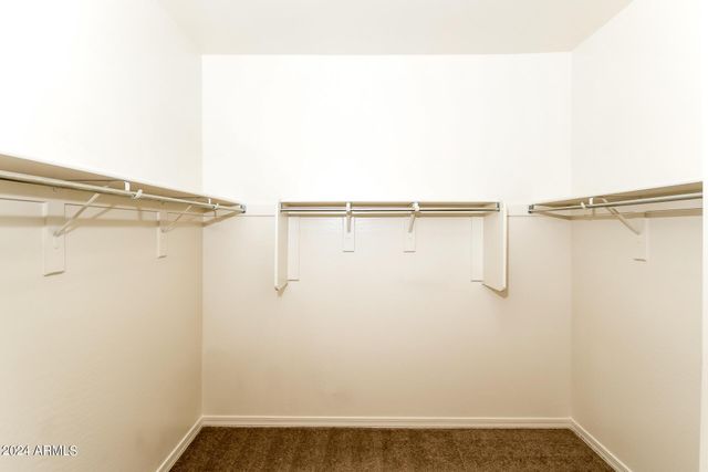 480 W White Sands Drive, San Tan Valley, AZ 85140