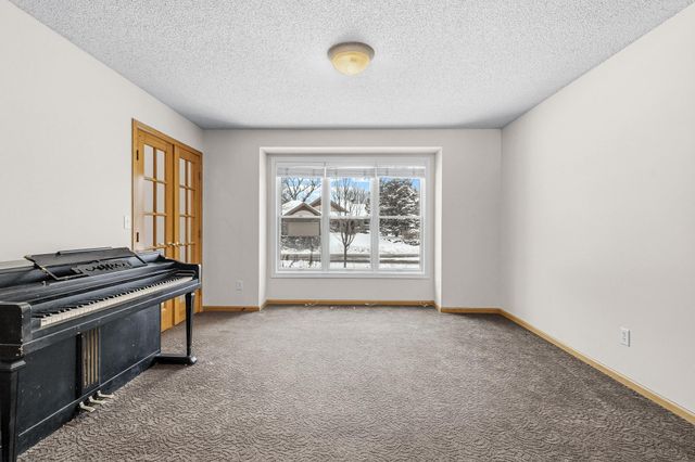 4540 Snail Lake Boulevard, Shoreview, MN 55126