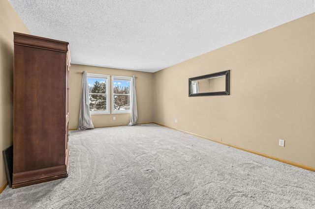 4540 Snail Lake Boulevard, Shoreview, MN 55126