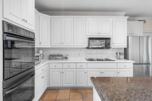 101 Crestline Dr, Kerrville, TX 78028