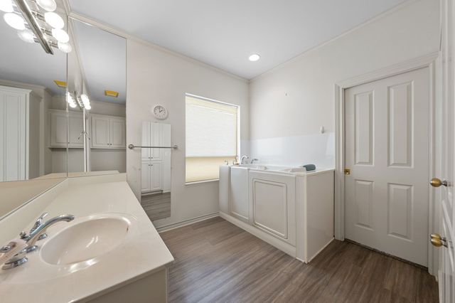 101 Crestline Dr, Kerrville, TX 78028