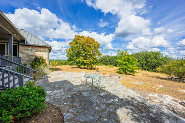 101 Crestline Dr, Kerrville, TX 78028