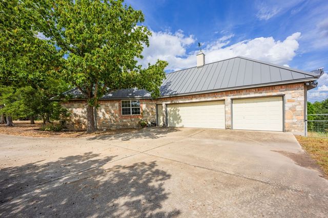 101 Crestline Dr, Kerrville, TX 78028