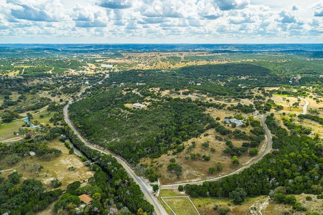 101 Crestline Dr, Kerrville, TX 78028