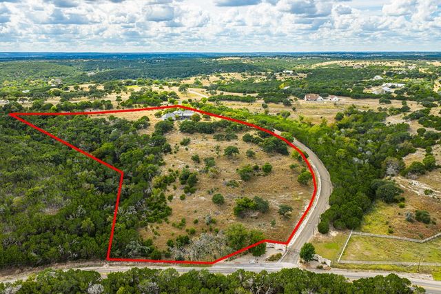 101 Crestline Dr, Kerrville, TX 78028