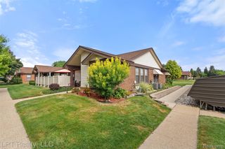 40699 Newport Drive 256, Plymouth, MI 48170