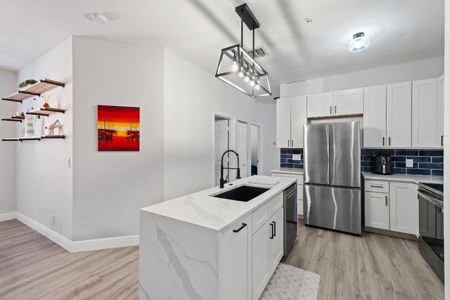 113 Lighthouse Circle H, Tequesta, FL 33469