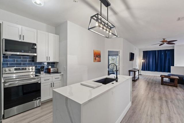 113 Lighthouse Circle H, Tequesta, FL 33469