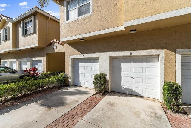 113 Lighthouse Circle H, Tequesta, FL 33469