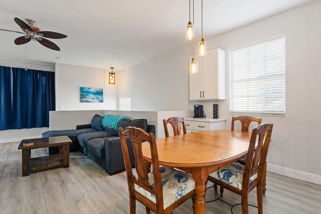 113 Lighthouse Circle H, Tequesta, FL 33469