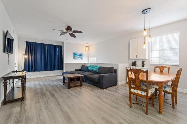 113 Lighthouse Circle H, Tequesta, FL 33469