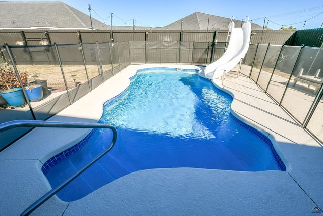 105 Sandy Springs Drive, Bonaire, GA 31005