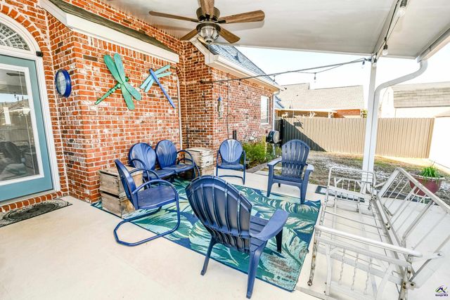 105 Sandy Springs Drive, Bonaire, GA 31005