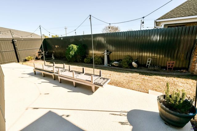 105 Sandy Springs Drive, Bonaire, GA 31005