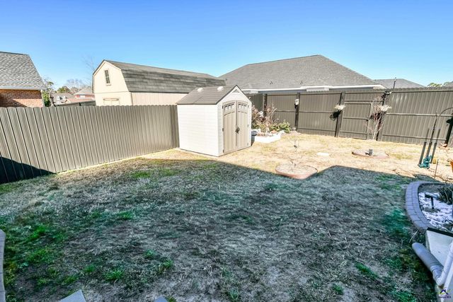 105 Sandy Springs Drive, Bonaire, GA 31005