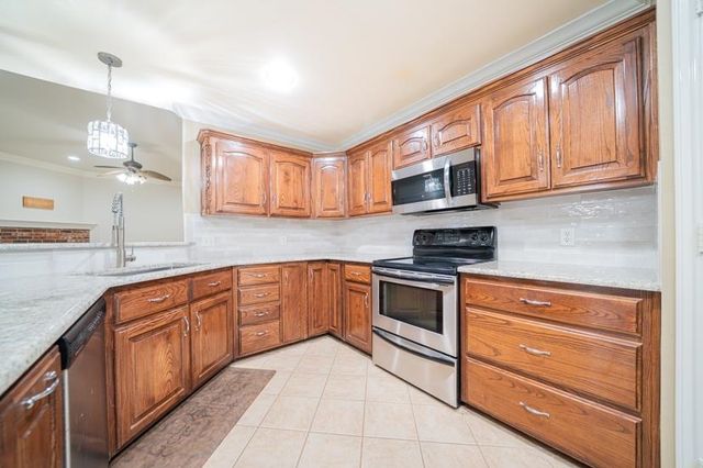 4870 Canary Rd, Gilmer, TX 75645