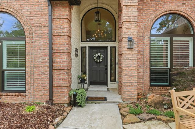 101 W Oak Shores Drive, Cross Roads, TX 76227