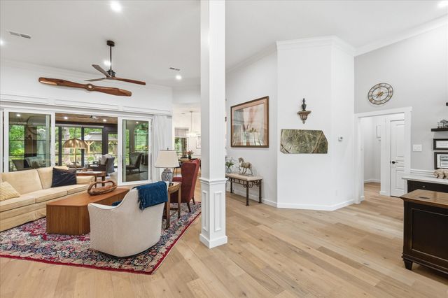 101 W Oak Shores Drive, Cross Roads, TX 76227