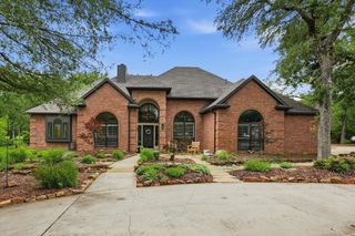 101 W Oak Shores Drive, Cross Roads, TX 76227