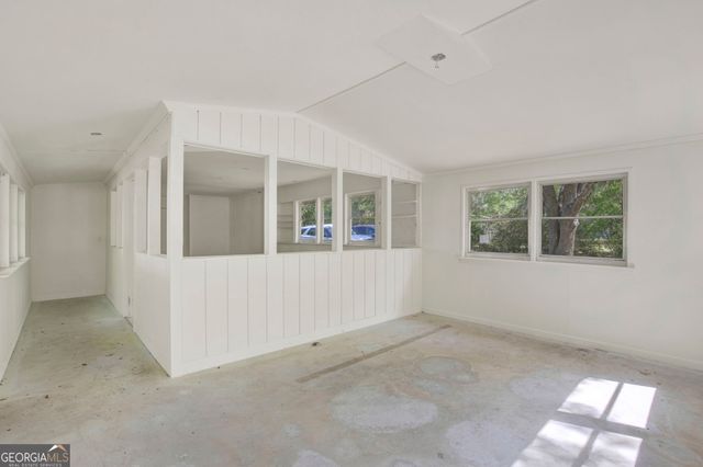 305 Kolic Helmey Road, Guyton, GA 31312